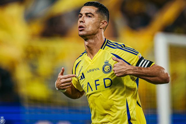 Diretor da liga saudita deixa ‘aviso’ a Ronaldo e elogia Jesus: «No Al Hilal sabem o que estão a fazer»