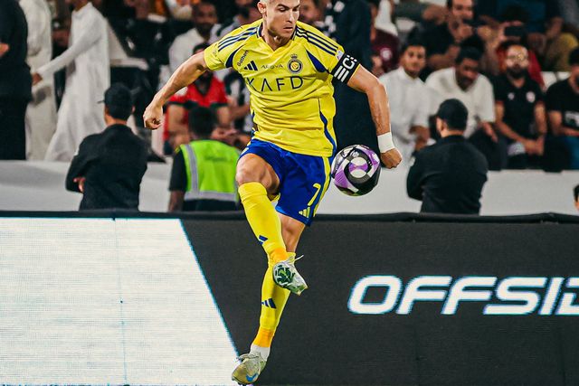 Penálti desperdiçado no fim vale vitória ao Al Nassr, com golo 907 de CR7