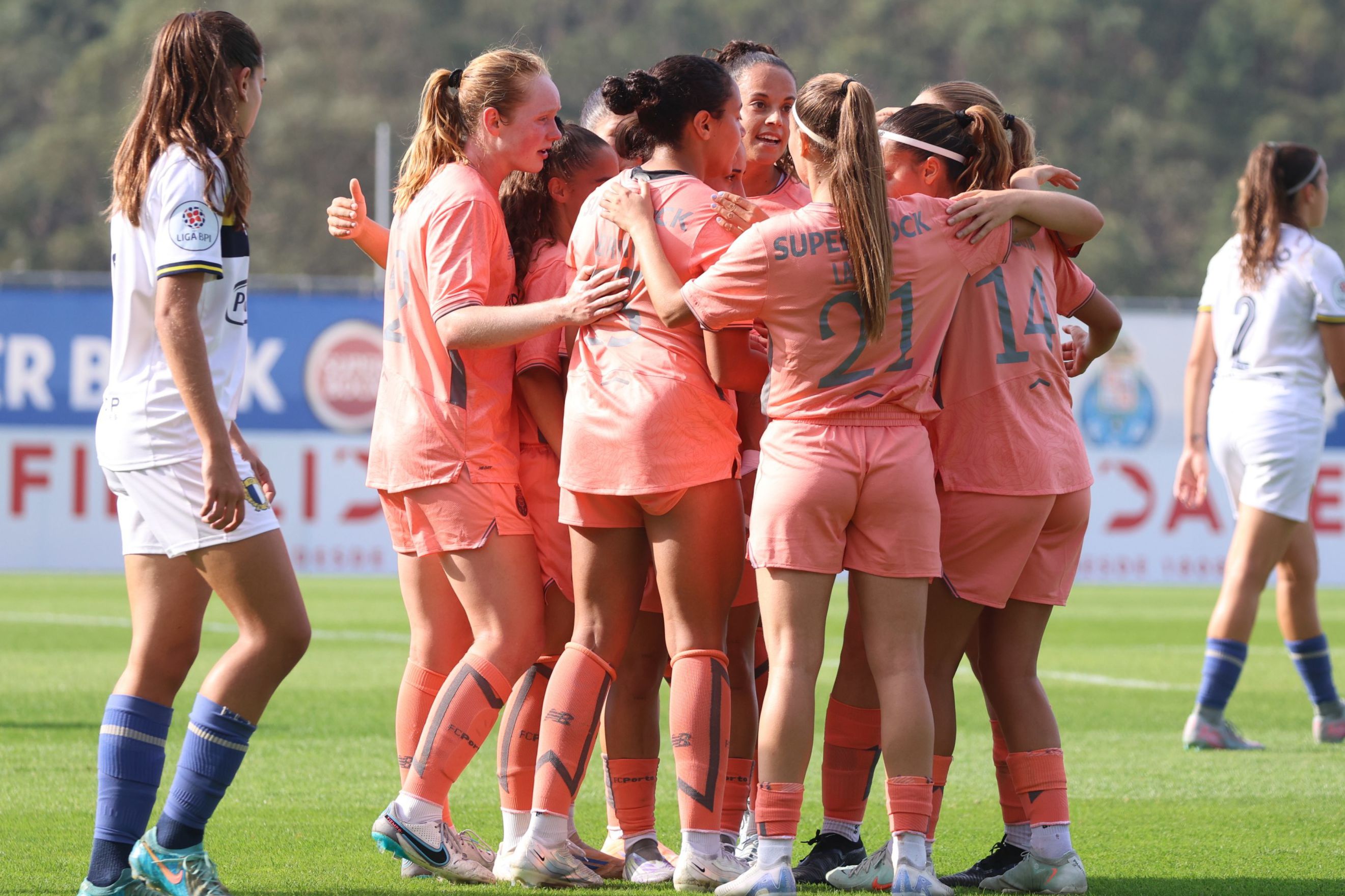 Equipa feminina em grande momento - FOTO: FC Porto