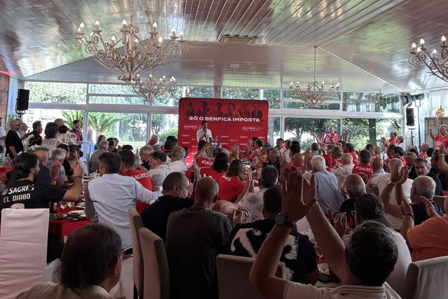 Rui Costa numa ação de campanha em Barcelos — Foto: D.R.