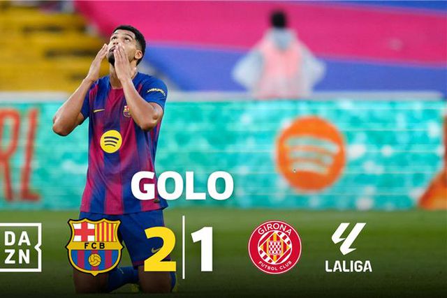 É o Coates lá do síto? Araújo entra para ponta de lança e dá vitoria ao Barcelona