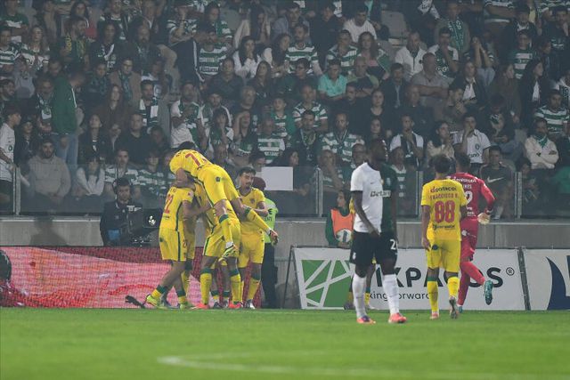 VÍDEO: Paços volta a chocar o Sporting