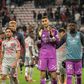 Jogadores do Lyon a agradecerem o apoio dos 600 adeptos em Nice - Foto: Lyon