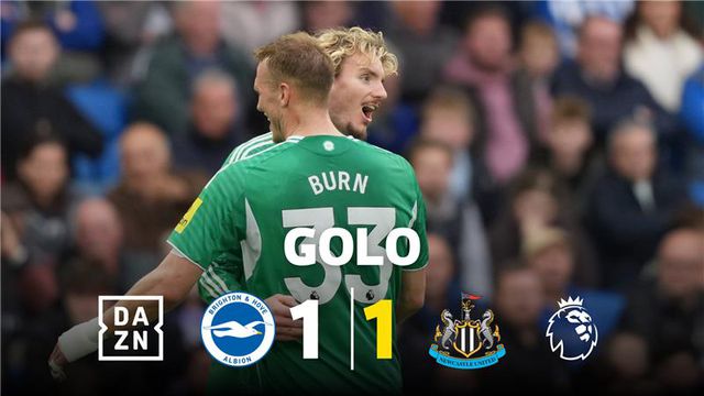 O Benfica que se cuide: Woltemade até de calcanhar marca