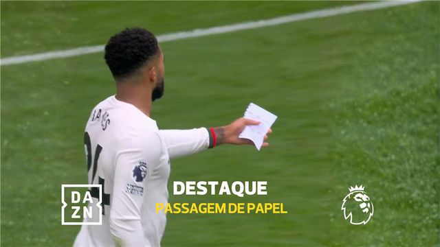 Deve ter letra feia! Maresca envia recado num papel... mas quem o entende?