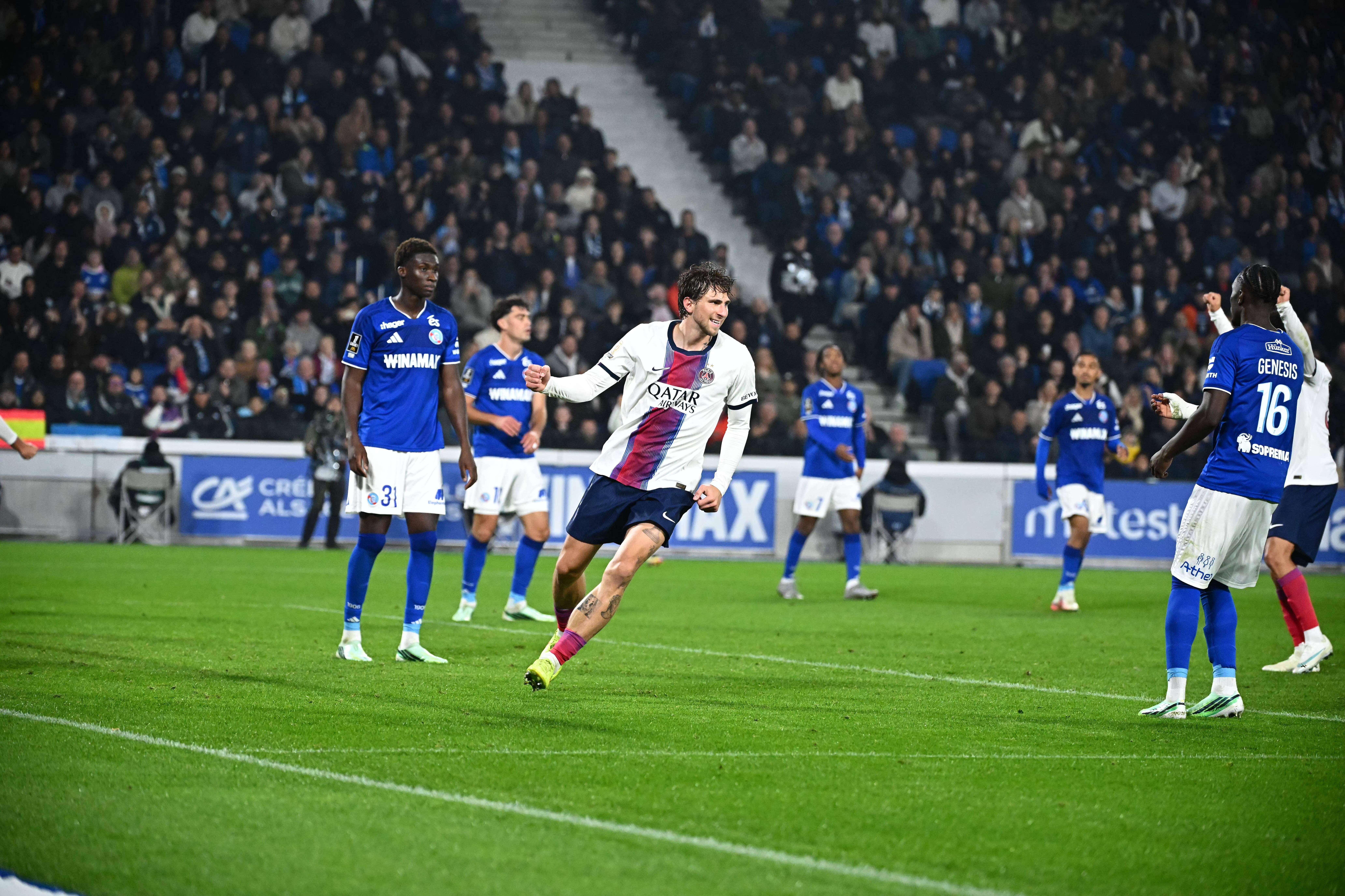 Illya Zabarnyi marcou na vitória do PSG contra Hugo Oliveira