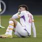 Guus Til caiu sobre a cabeça e teve de ser substituído - Foto: IMAGO
