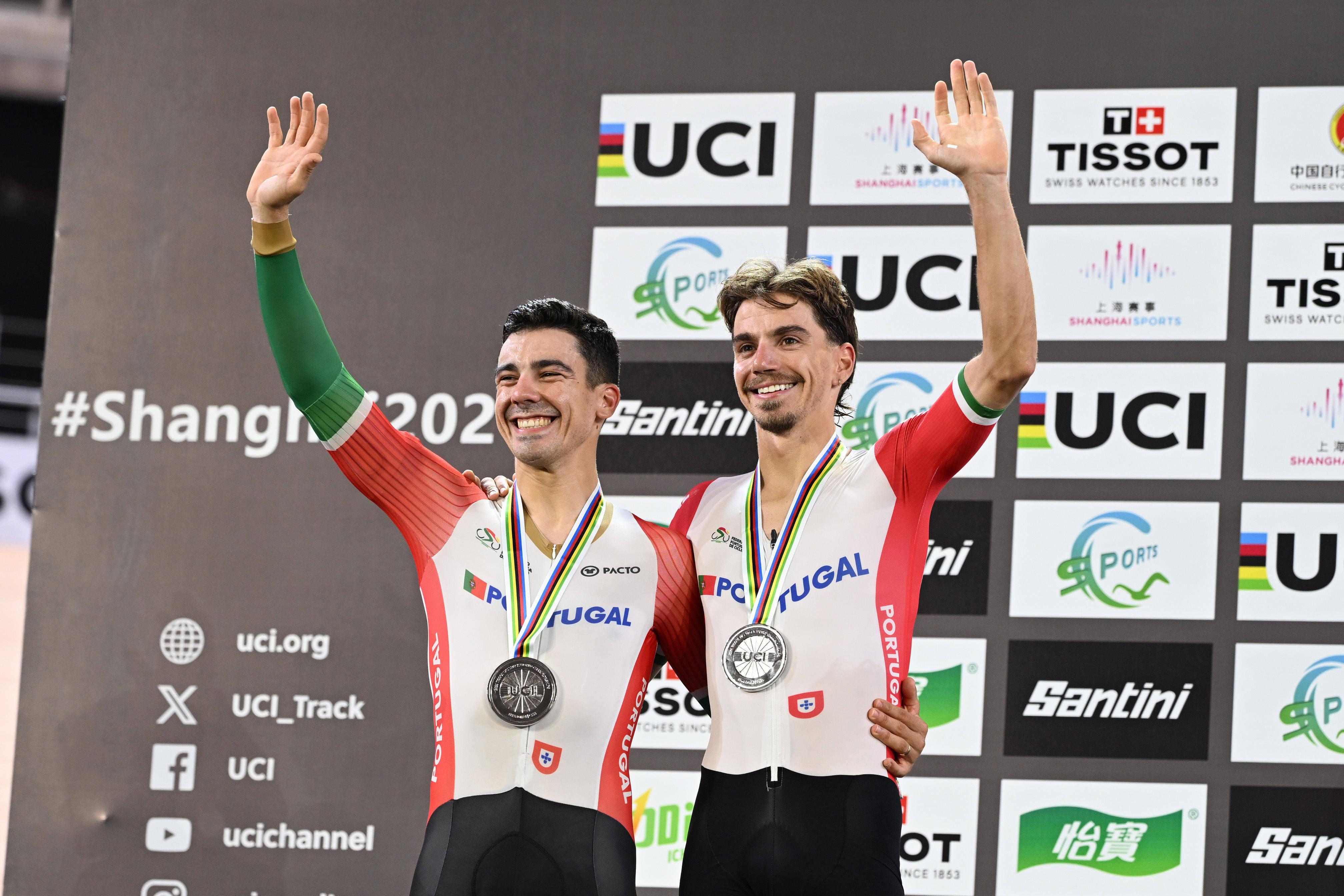 Iúri Leitão e Ivo Oliveira, vice-campeões mundiais de madison em Xangai
