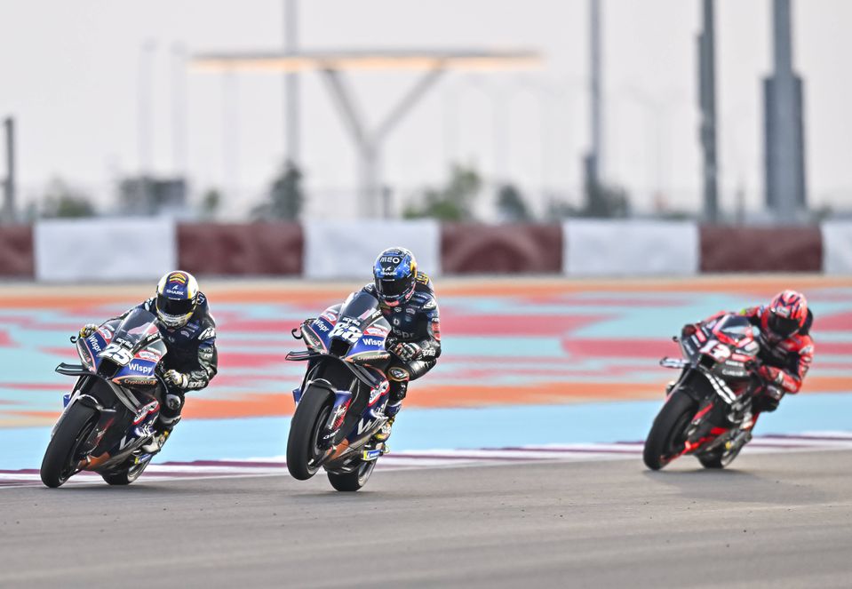 Miguel Oliveira fratura omoplata em queda e acaba época, Martín evita festa de Bagnaia