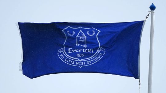 Premier League: Everton volta a ser castigado com perda de pontos