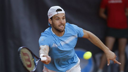 João Sousa eliminado nos ‘quartos’ do 'challenger' de Drummondville