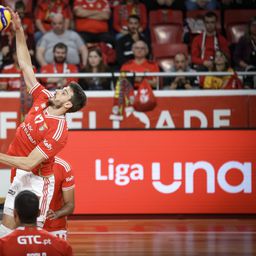 Benfica sofre para manter invencibilidade no Castêlo da Maia