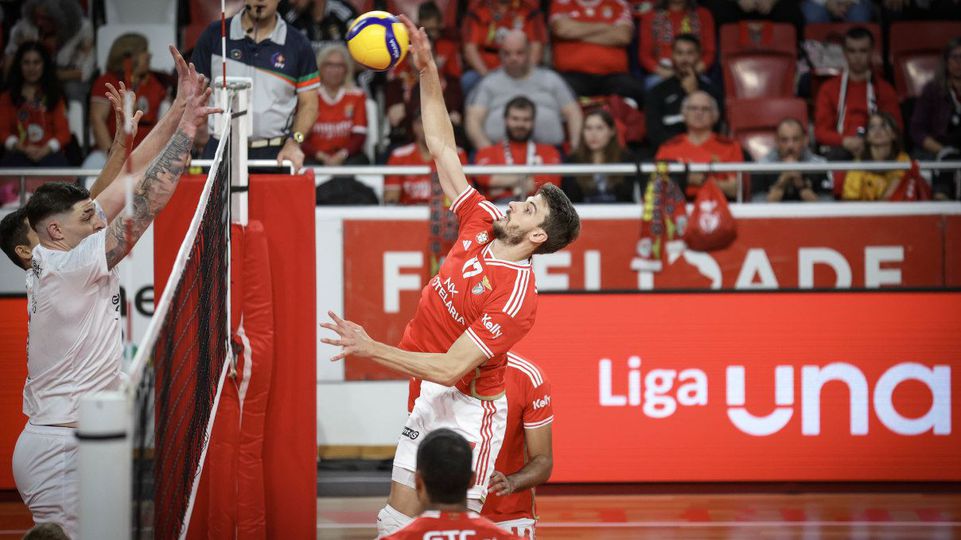 Benfica vence V. Guimarães e mantém pleno no campeonato de voleibol