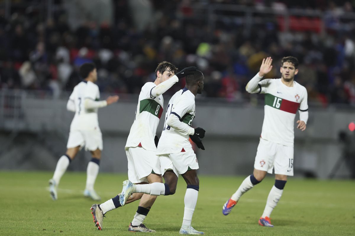 Sub-21: Eslováquia-Portugal, 1-3 Destaques de Portugal: Carlos Borges e Henrique Araújo capitalizaram investimento luso