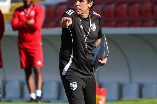 Daniel Ramos quer equipa «com mais coragem e energia positiva»