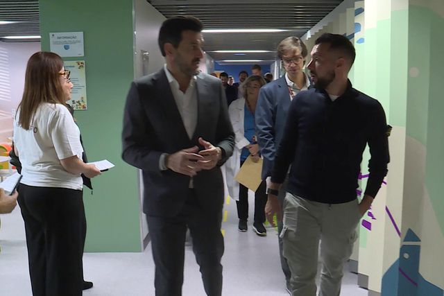 Farioli fez visita à ala pediátrica do São João