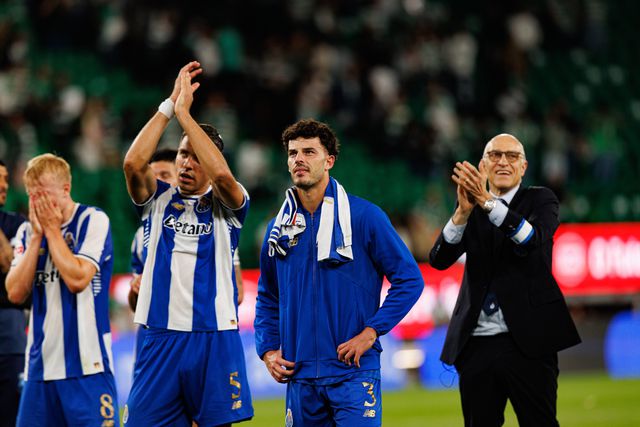 «Quando me vestia de vermelho, o meu avô quase me expulsava de casa!»