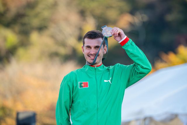 André Soares conquistou o bronze esta madrugada no Japão. Foto FPC
