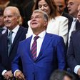 Joan Laporta, ex-presidente do Barcelona (por estar em campanha eleitoral)