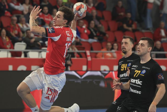 Benfica perto da qualificação para a 'main round' da Liga Europeia de andebol (Foto: SLB)