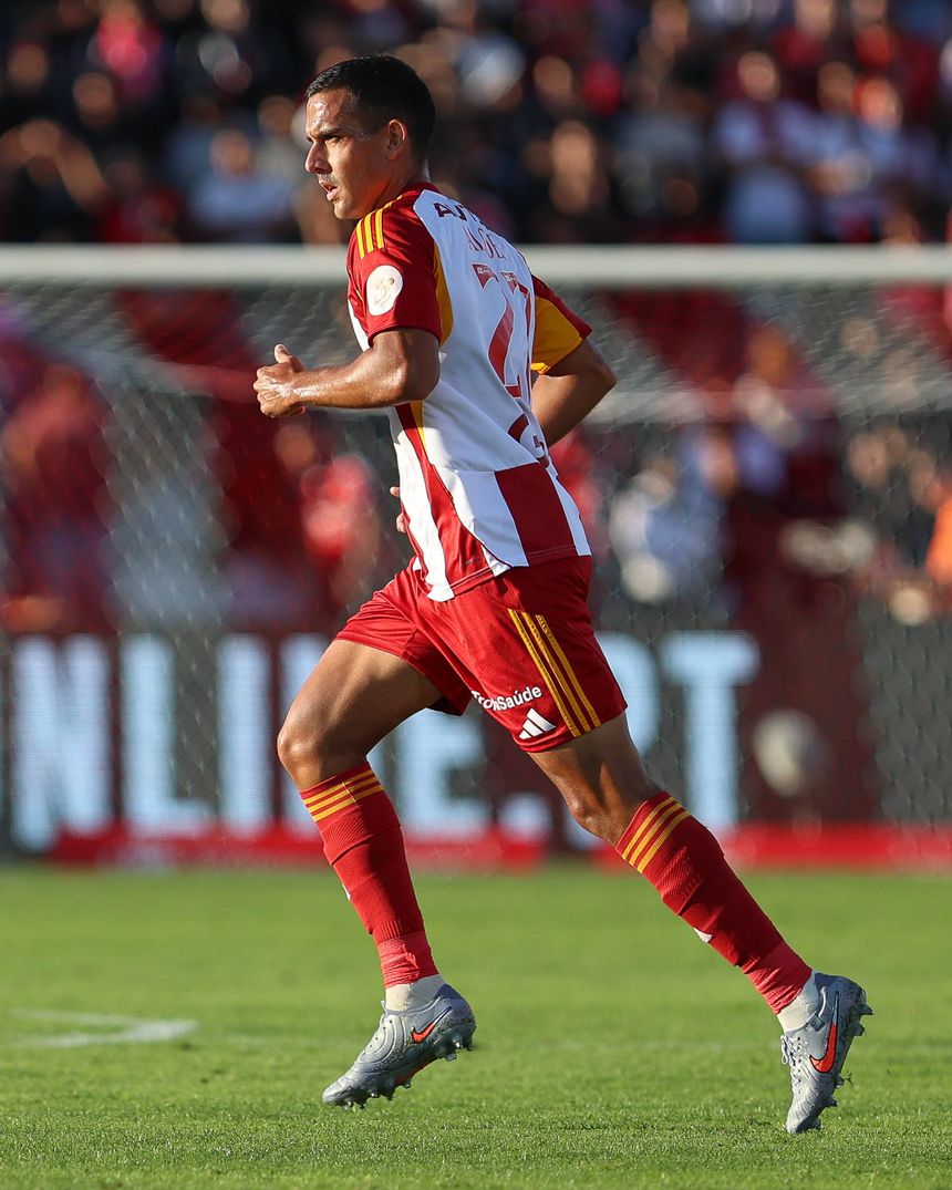 Ángel Algobia chegou este ano ao Aves SAD, oriundo do Levante