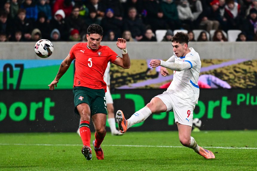 Formação lusa foi bastante persistente, mas não conseguiu chegar ao triunfo