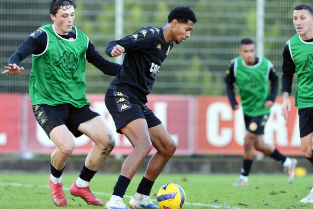 Nacional prepara a deslocação a Braga, para a Taça de Portugal. - Foto: CD NACIONAL