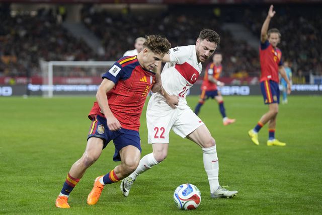 Espanhóis e turcos empataram a um golo