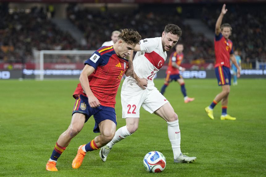 Espanhóis e turcos empataram a um golo