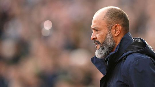 Nuno Espírito Santo perto do Nottingham Forest