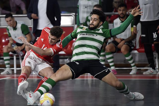 Sporting e Benfica jogam 'final four' ibérica da Champions na Arménia