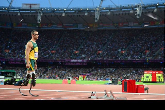 Namorada de Pistorius parece uma 'cópia' da assassinada e a família está indignada