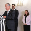 Artur Jorge ofereceu camisola do Botafogo a Marcelo Rebelo de Sousa