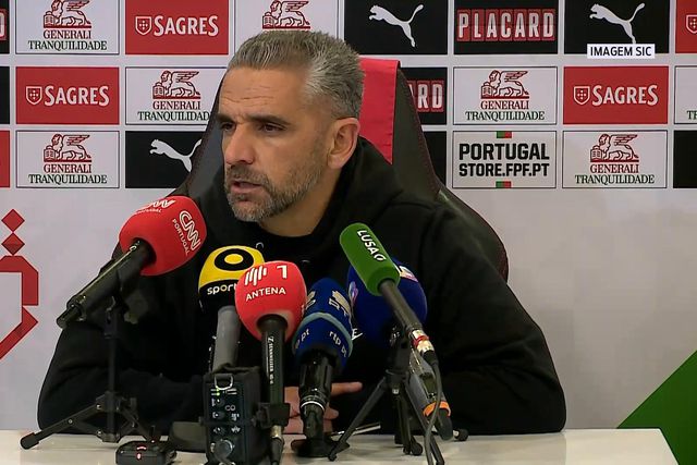 «Temos muitos jogadores que não estão a 100%»