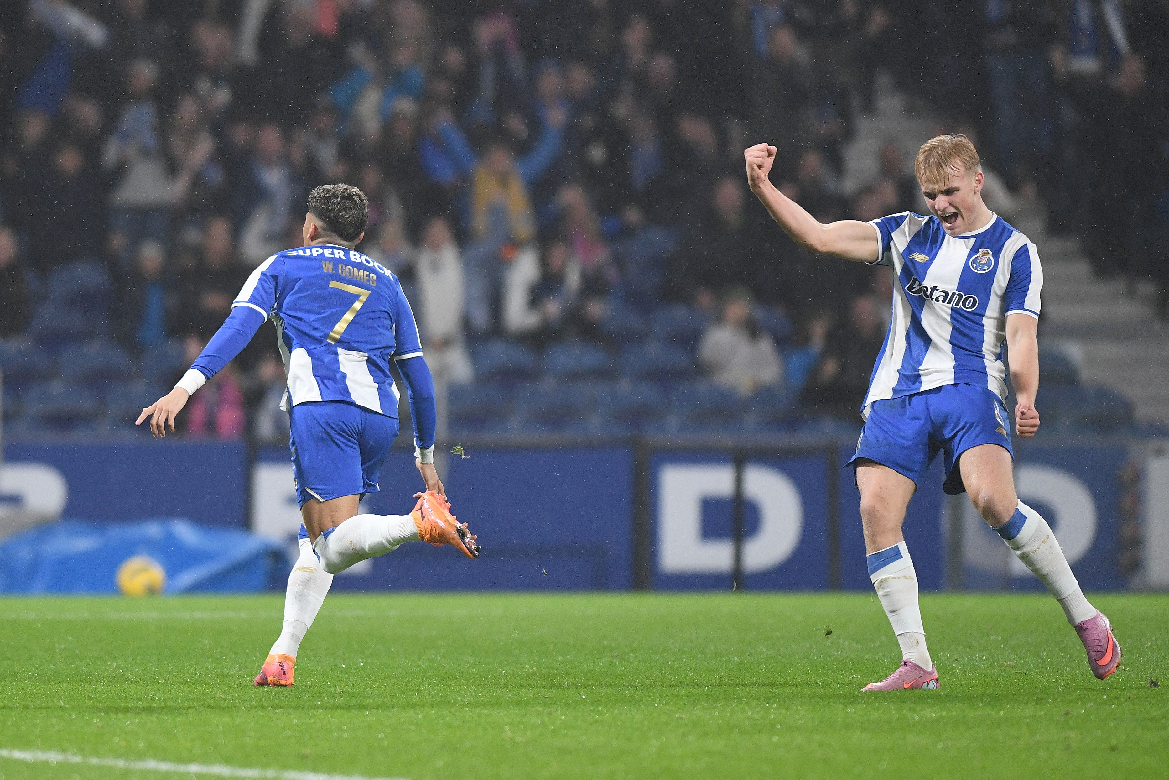William Gomes adiantou o FC Porto frente ao Famalicão - Foto: Rogério Ferreira / Kapta+
