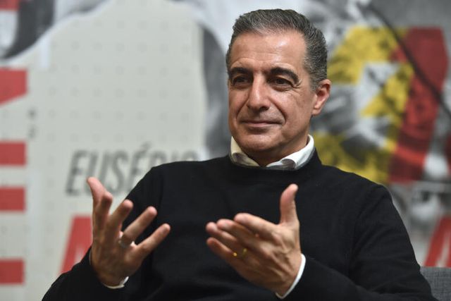 Técnico recorda jovens de ouro que treinou nos encarnados e deixa também rasgados elogios ao ponta de lança luso que brilha em solo mexicano - Foto: Miguel Nunes