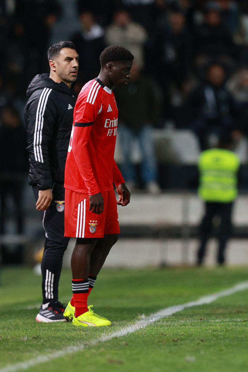 Daniel Banjaqui entrou aos 88 minutos para o lugar de Prestianni no jogo com o Farense — Foto: Carlos Vidigal Jr./Kapta+