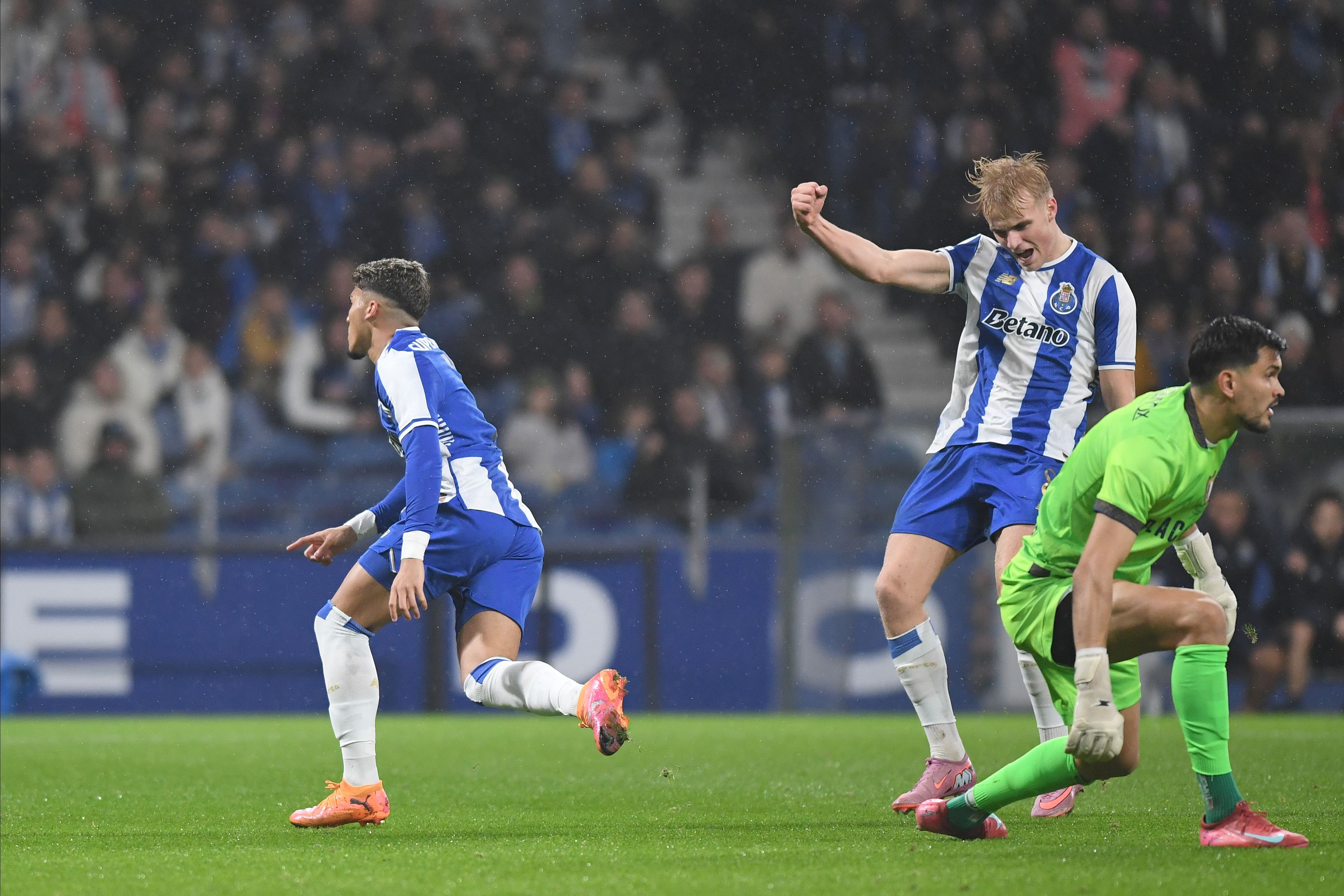 William Gomes adiantou o FC Porto frente ao Famalicão - Foto: Rogério Ferreira / Kapta+