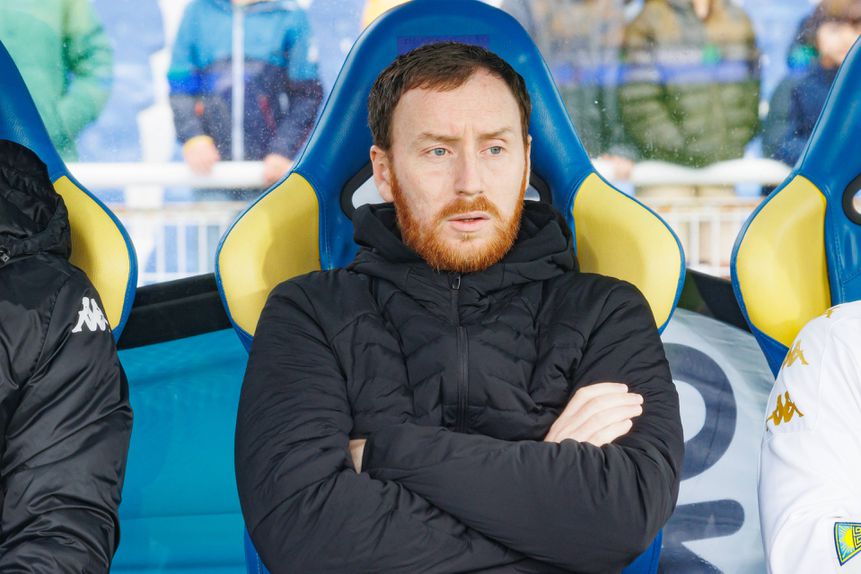 Ian Cathro justificou não ter comparecido na conferência de imprensa que se seguiu à derrota do Estoril frente ao Famalicão. Foto: IMAGO