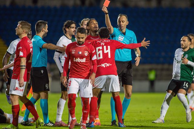 A polémica expulsão de PV - Foto: EDUARDO COSTA/LUSA