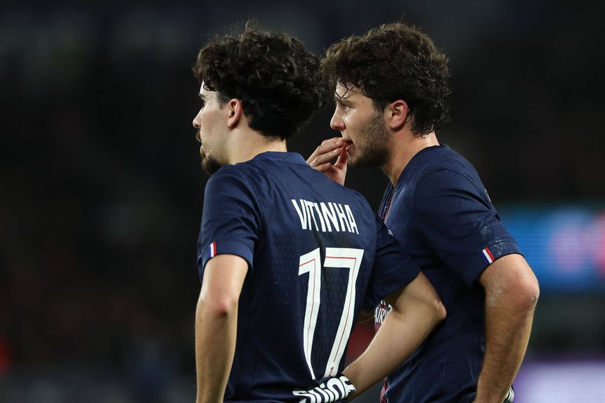 Vitinha e João Neves ao serviço do PSG