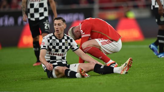 Destaques do Boavista: João tentou parar, Tiago acelerar e Bozeník marcar ao Benfica