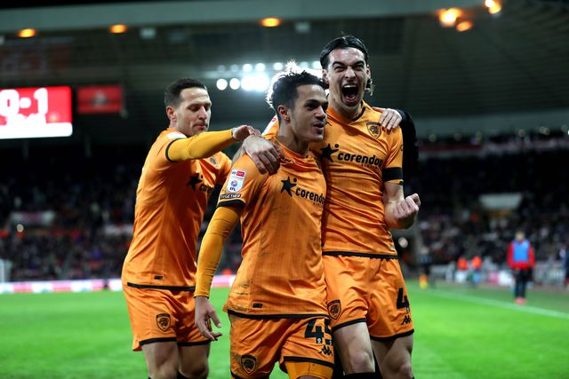 Grande golo de Fábio Carvalho dá vitória ao Hull City (vídeo)