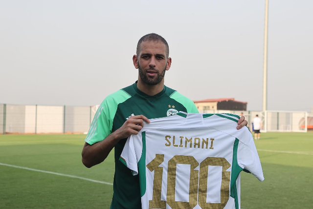 Slimani assinala chegada às 100 internacionalizações pela Argélia