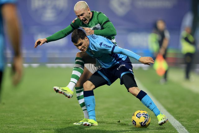 Soro deu metade das vitórias do Vizela saindo do banco