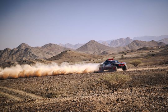 Carlos ‘El Matador’ Sainz conquista quarto Dakar em quatro marcas diferentes