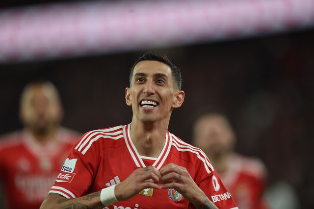 Destaques do Benfica: Futebol de Di María inspira e não tem idade