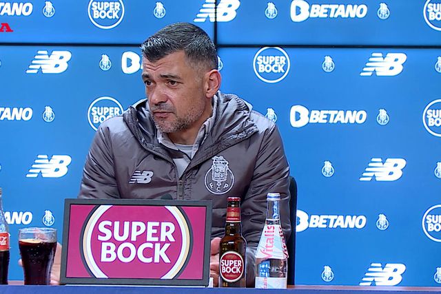 FC Porto em 4x3x3 e a dar espetáculo? «Houve um peditório para a igreja FC Porto...»