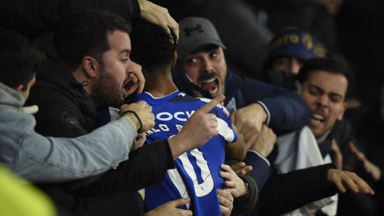 VÍDEO: Gonçalo Borges entra e faz o empate para o FC Porto