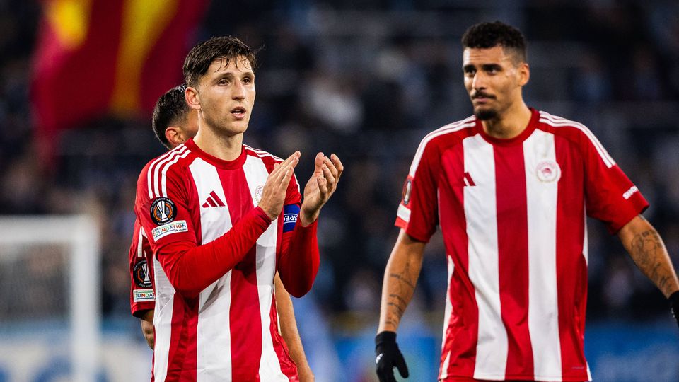 Panagiotis Retsos e David Carmo frente ao Malmo na UEFA Europa League